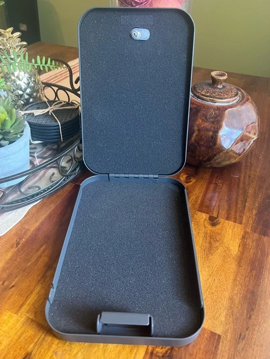 Snap Safe Large Keyed Lock Box - Picture 4 of 4